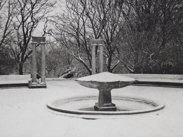 "Fountain", 2016. Photogravure, edition of 12. Image: 8" x 12", paper: 14" x 18".